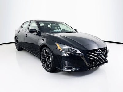 2025 Nissan Altima SR