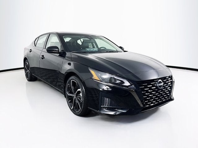 2025 Nissan Altima SR