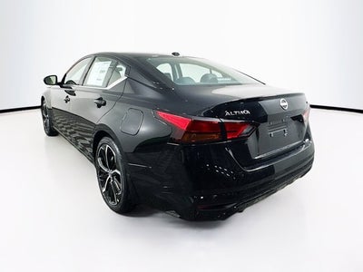 2025 Nissan Altima SR