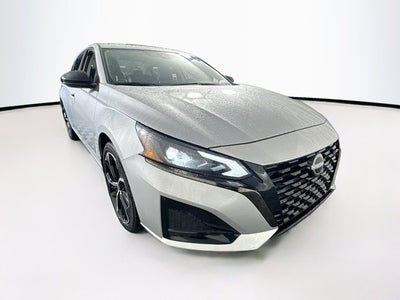 2025 Nissan Altima SR