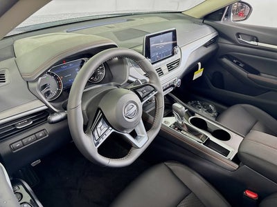 2025 Nissan Altima SR