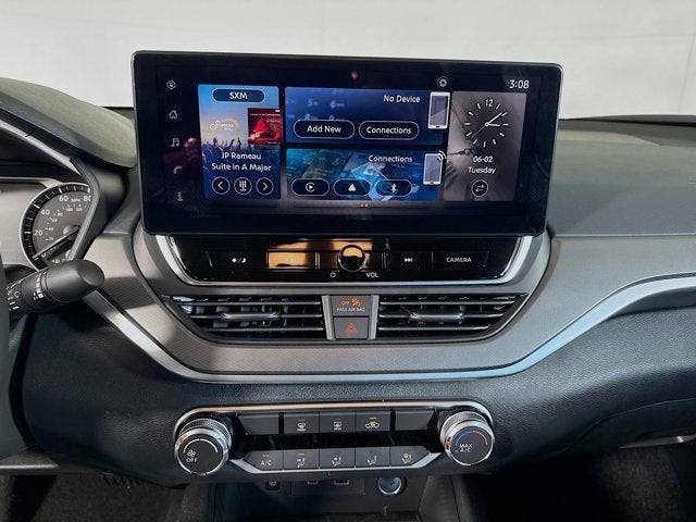 2026 Nissan Altima SR