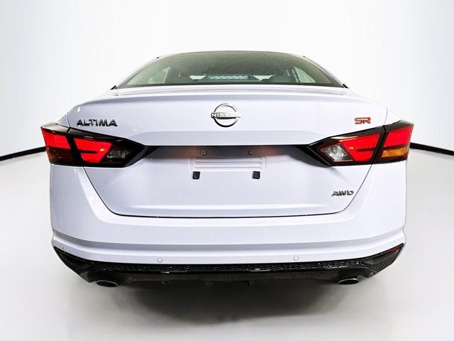 2025 Nissan Altima SR