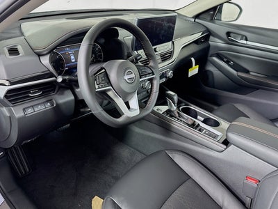 2025 Nissan Altima SR