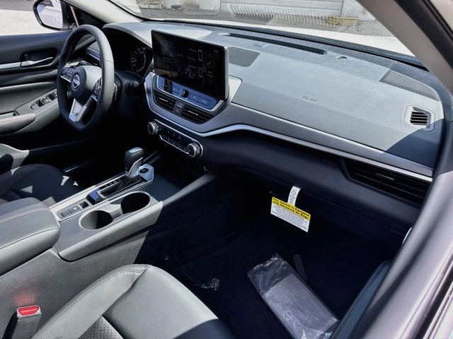 2026 Nissan Altima SR