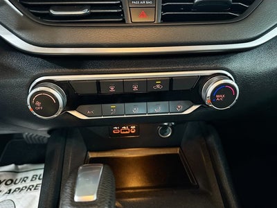 2022 Nissan Altima 2.5 SV