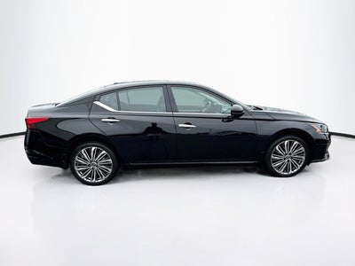 2024 Nissan Altima 2.5 SL