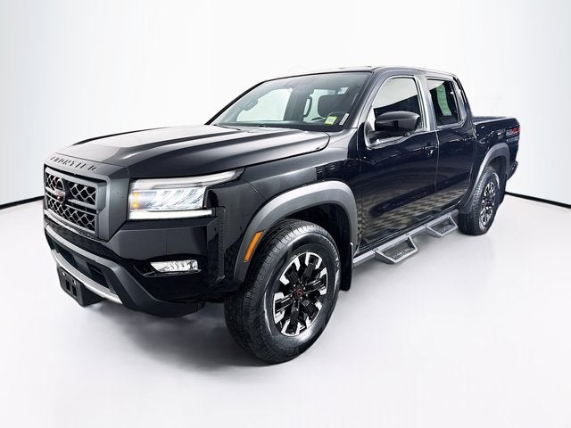 2023 Nissan Frontier PRO-4X Crew Cab 4X4's photo