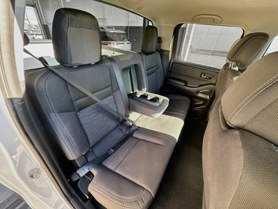 2024 Nissan Frontier SV