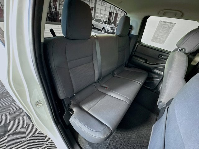 2023 Nissan Frontier S