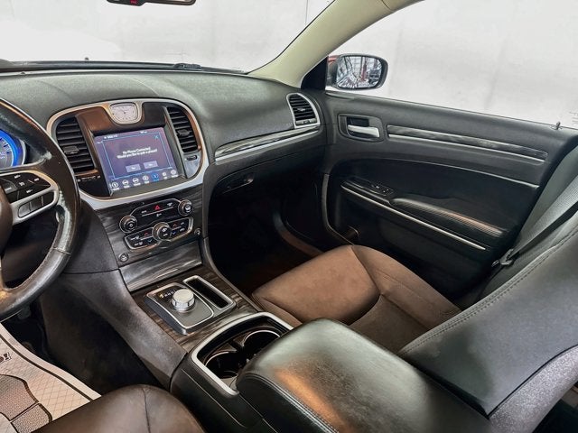 2019 Chrysler 300 Touring