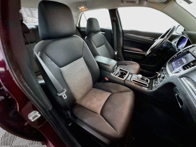 2019 Chrysler 300 Touring