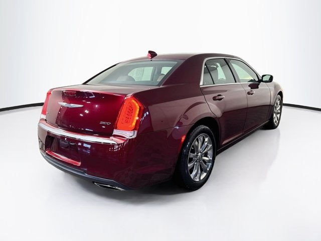 2019 Chrysler 300 Touring