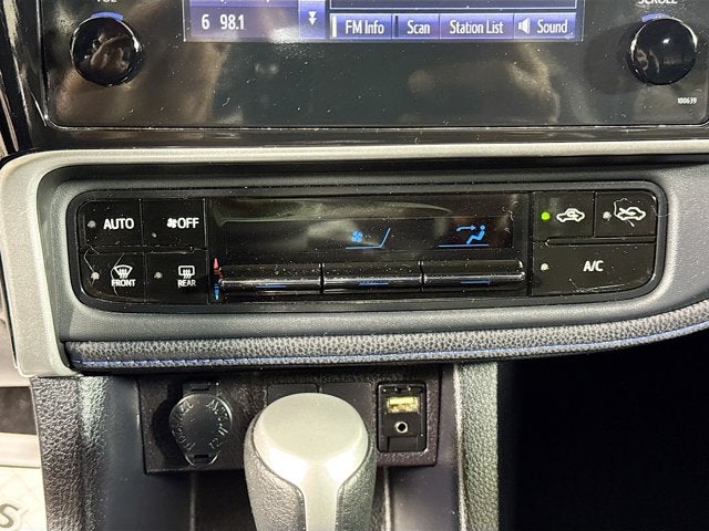 2018 Toyota Corolla SE