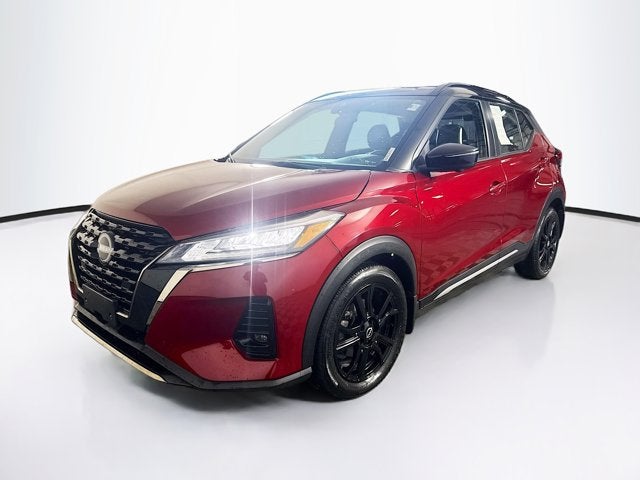2023 Nissan Kicks SR