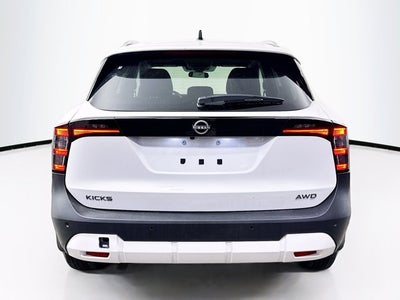 2026 Nissan Kicks SV