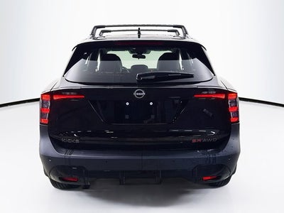 2026 Nissan Kicks SR