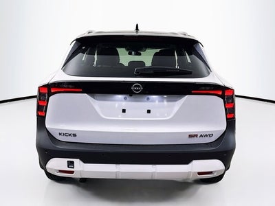 2026 Nissan Kicks SR