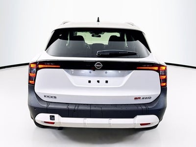 2026 Nissan Kicks SR
