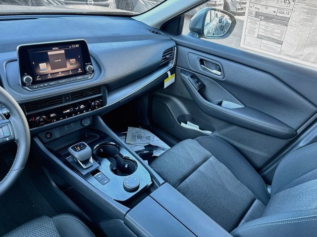 2027 Nissan Rogue SV