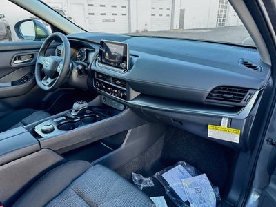 2027 Nissan Rogue SV