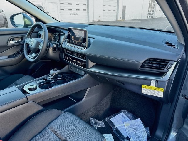 2027 Nissan Rogue SV
