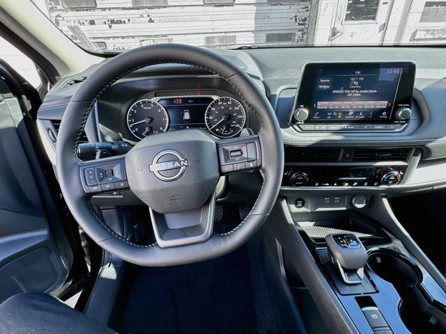 2027 Nissan Rogue SV