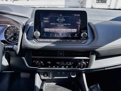 2027 Nissan Rogue SV
