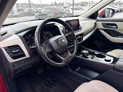 2025 Nissan Rogue SV