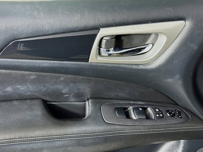 2020 Nissan Pathfinder S