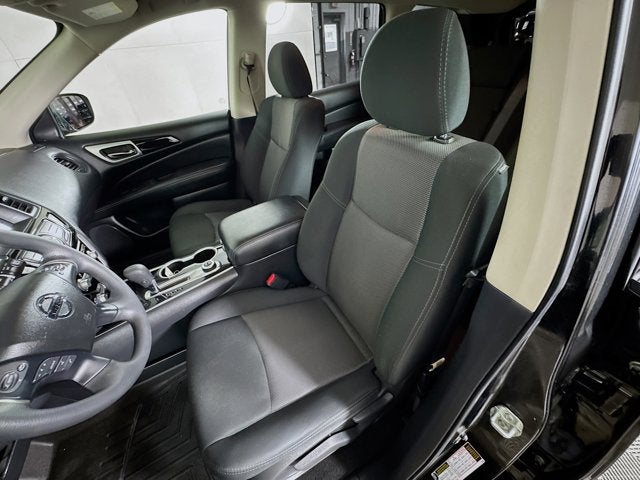 2020 Nissan Pathfinder S