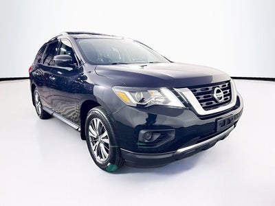 2020 Nissan Pathfinder S