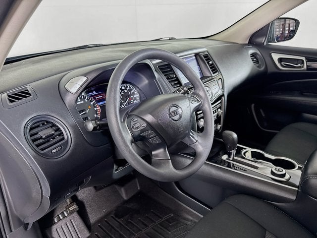 2020 Nissan Pathfinder S