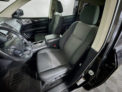 2020 Nissan Pathfinder SV
