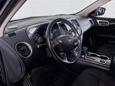2020 Nissan Pathfinder SV