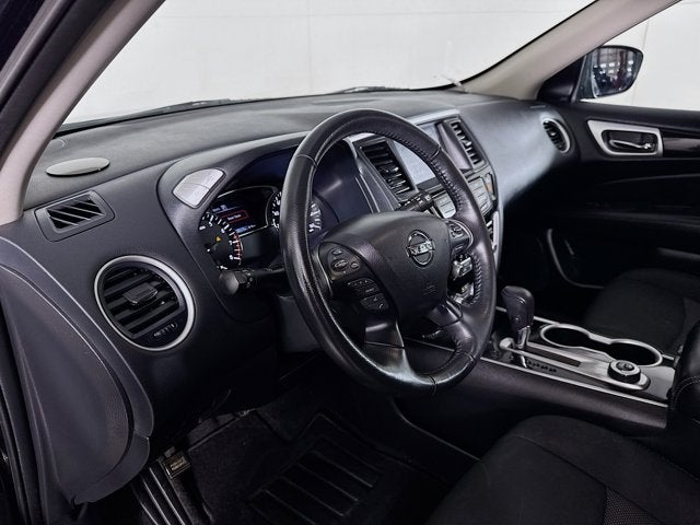 2020 Nissan Pathfinder SV