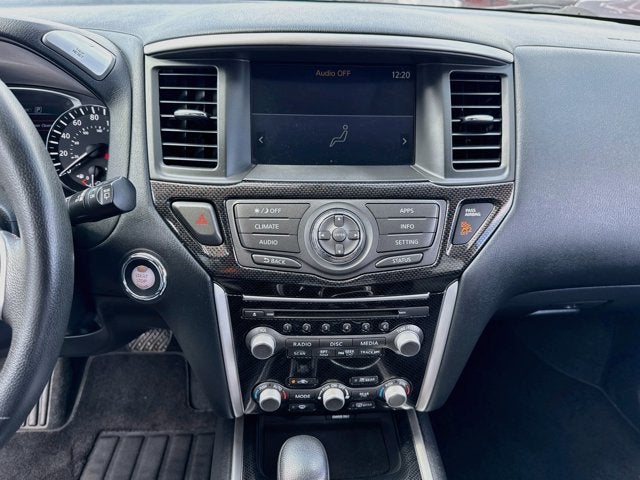 2020 Nissan Pathfinder SV
