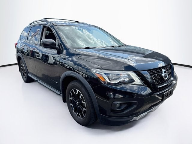 2020 Nissan Pathfinder SV