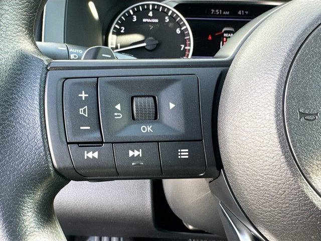 2025 Nissan Pathfinder S