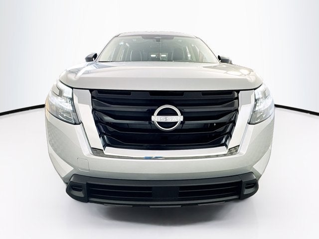 2025 Nissan Pathfinder S