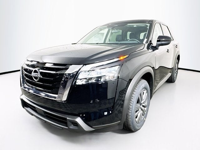 2025 Nissan Pathfinder S