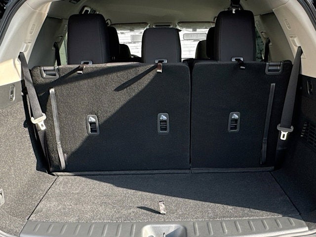 2025 Nissan Pathfinder S