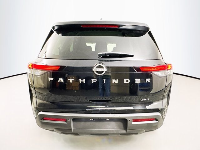 2025 Nissan Pathfinder S