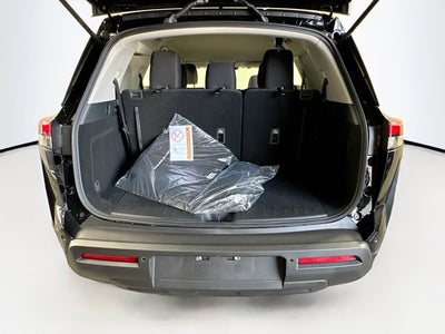 2025 Nissan Pathfinder S