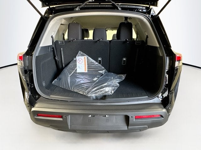 2025 Nissan Pathfinder S