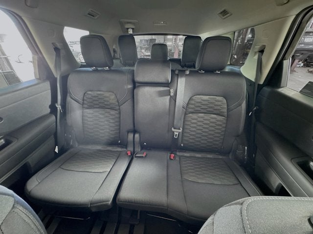 2025 Nissan Pathfinder S