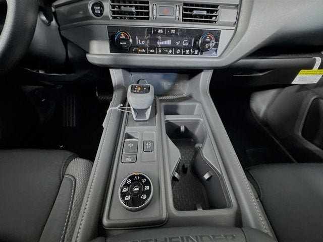 2025 Nissan Pathfinder S