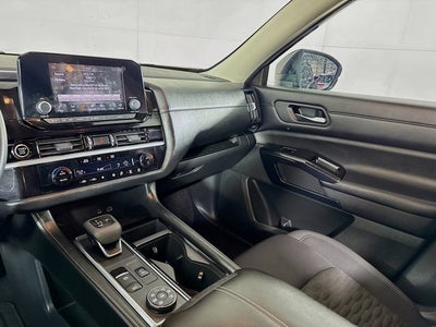 2022 Nissan Pathfinder S
