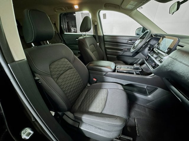 2022 Nissan Pathfinder S
