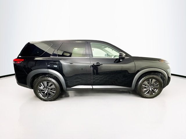 2022 Nissan Pathfinder S